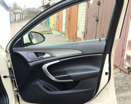 Желтый Опель Инсигния, объемом двигателя 1.96 л и пробегом 252 тыс. км за 8100 $, фото 12 на Automoto.ua