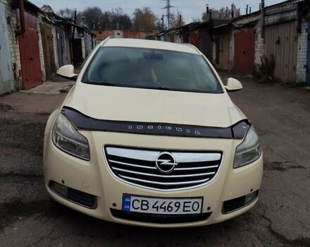 Желтый Опель Инсигния, объемом двигателя 1.96 л и пробегом 252 тыс. км за 8100 $, фото 1 на Automoto.ua