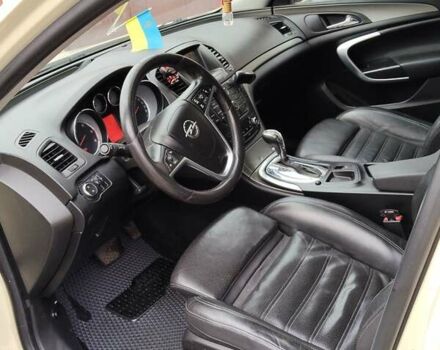 Желтый Опель Инсигния, объемом двигателя 1.96 л и пробегом 252 тыс. км за 8100 $, фото 7 на Automoto.ua