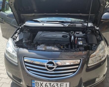 Серый Опель Инсигния, объемом двигателя 2 л и пробегом 188 тыс. км за 8800 $, фото 1 на Automoto.ua