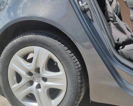 Серый Опель Инсигния, объемом двигателя 2 л и пробегом 188 тыс. км за 8800 $, фото 10 на Automoto.ua