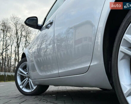 Сірий Опель Інсігнія, об'ємом двигуна 2 л та пробігом 219 тис. км за 7800 $, фото 8 на Automoto.ua