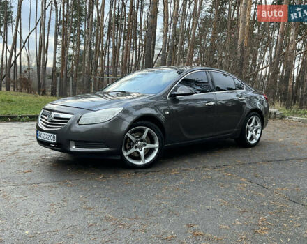 Сірий Опель Інсігнія, об'ємом двигуна 2.8 л та пробігом 180 тис. км за 6500 $, фото 1 на Automoto.ua