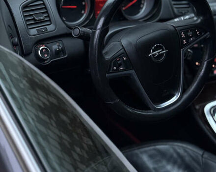 Сірий Опель Інсігнія, об'ємом двигуна 1.96 л та пробігом 265 тис. км за 7500 $, фото 34 на Automoto.ua