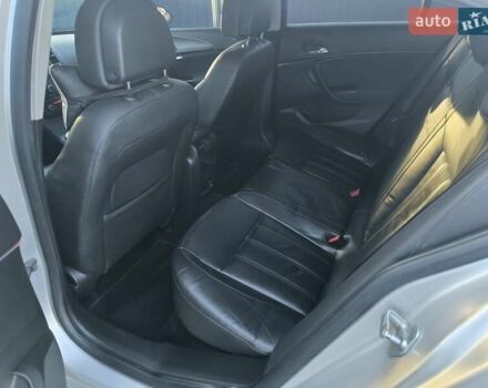 Серый Опель Инсигния, объемом двигателя 1.96 л и пробегом 350 тыс. км за 6300 $, фото 9 на Automoto.ua