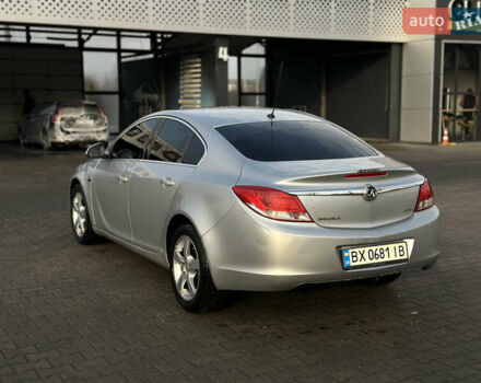 Серый Опель Инсигния, объемом двигателя 1.96 л и пробегом 296 тыс. км за 4750 $, фото 3 на Automoto.ua