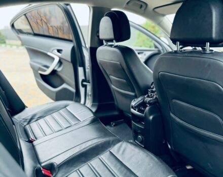 Опель Інсігнія 2009 у Чорткові на Automoto.ua Сірий Опель Інсігнія, об'ємом двигуна 2 л та пробігом 200 тис. км за 8800 $, фото 14 на Automoto.ua