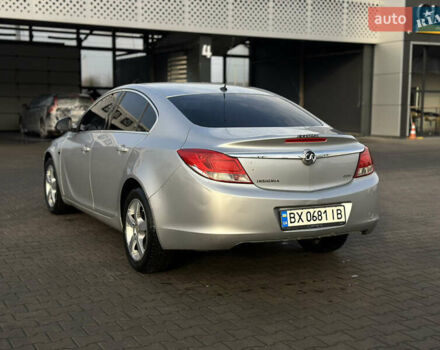 Серый Опель Инсигния, объемом двигателя 1.96 л и пробегом 296 тыс. км за 4750 $, фото 4 на Automoto.ua