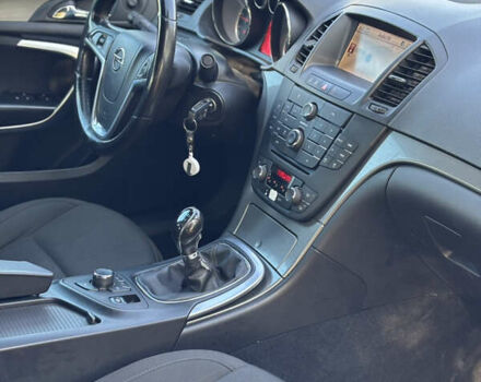 Серый Опель Инсигния, объемом двигателя 1.96 л и пробегом 250 тыс. км за 5550 $, фото 10 на Automoto.ua