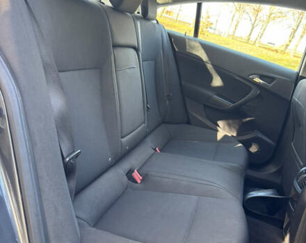 Серый Опель Инсигния, объемом двигателя 1.96 л и пробегом 250 тыс. км за 5550 $, фото 12 на Automoto.ua