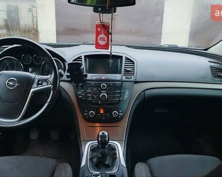 Серый Опель Инсигния, объемом двигателя 1.96 л и пробегом 313 тыс. км за 6700 $, фото 43 на Automoto.ua