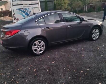 Серый Опель Инсигния, объемом двигателя 0 л и пробегом 245 тыс. км за 6950 $, фото 4 на Automoto.ua