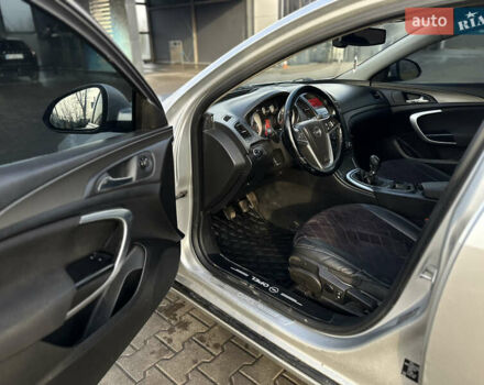 Серый Опель Инсигния, объемом двигателя 1.96 л и пробегом 296 тыс. км за 4750 $, фото 13 на Automoto.ua