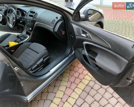 Серый Опель Инсигния, объемом двигателя 1.96 л и пробегом 250 тыс. км за 6000 $, фото 12 на Automoto.ua