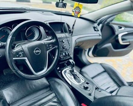 Опель Інсігнія 2009 у Чорткові на Automoto.ua Сірий Опель Інсігнія, об'ємом двигуна 2 л та пробігом 200 тис. км за 8800 $, фото 8 на Automoto.ua