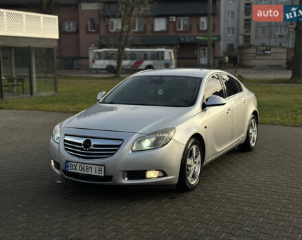 Серый Опель Инсигния, объемом двигателя 1.96 л и пробегом 296 тыс. км за 4750 $, фото 5 на Automoto.ua