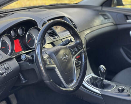 Серый Опель Инсигния, объемом двигателя 1.96 л и пробегом 250 тыс. км за 5550 $, фото 9 на Automoto.ua