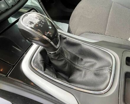 Серый Опель Инсигния, объемом двигателя 2 л и пробегом 217 тыс. км за 7900 $, фото 10 на Automoto.ua