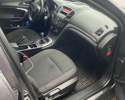 Сірий Опель Інсігнія, об'ємом двигуна 1.8 л та пробігом 213 тис. км за 9000 $, фото 3 на Automoto.ua