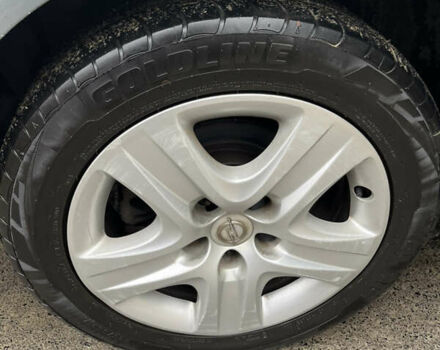 Серый Опель Инсигния, объемом двигателя 2 л и пробегом 260 тыс. км за 5500 $, фото 9 на Automoto.ua