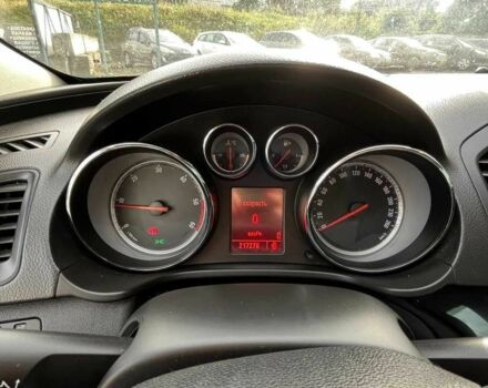 Серый Опель Инсигния, объемом двигателя 2 л и пробегом 217 тыс. км за 7900 $, фото 11 на Automoto.ua