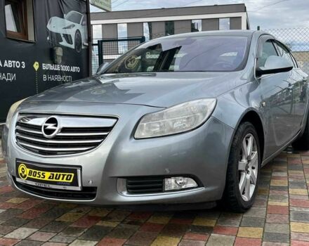 Серый Опель Инсигния, объемом двигателя 2 л и пробегом 217 тыс. км за 7900 $, фото 2 на Automoto.ua