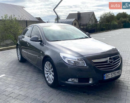 Опель Инсигния 2010 в Хмельницком на Automoto.ua Серый Опель Инсигния, объемом двигателя 1.96 л и пробегом 281 тыс. км за 6900 $, фото 1 на Automoto.ua