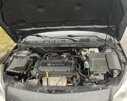 Сірий Опель Інсігнія, об'ємом двигуна 1.8 л та пробігом 213 тис. км за 9000 $, фото 6 на Automoto.ua