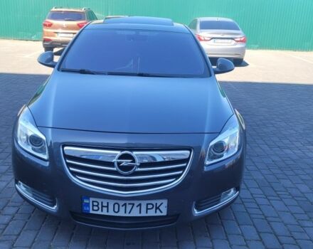 Серый Опель Инсигния, объемом двигателя 2 л и пробегом 250 тыс. км за 7500 $, фото 2 на Automoto.ua