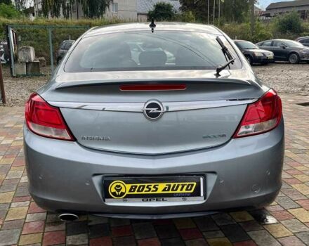 Серый Опель Инсигния, объемом двигателя 2 л и пробегом 217 тыс. км за 7900 $, фото 5 на Automoto.ua