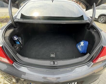 Серый Опель Инсигния, объемом двигателя 2 л и пробегом 236 тыс. км за 8800 $, фото 6 на Automoto.ua