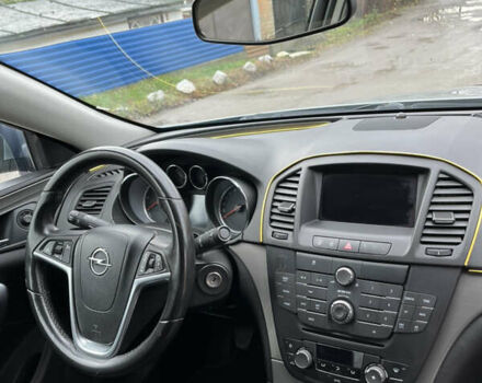 Серый Опель Инсигния, объемом двигателя 2 л и пробегом 260 тыс. км за 5500 $, фото 11 на Automoto.ua