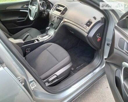 Сірий Опель Інсігнія, об'ємом двигуна 2 л та пробігом 120 тис. км за 8400 $, фото 9 на Automoto.ua