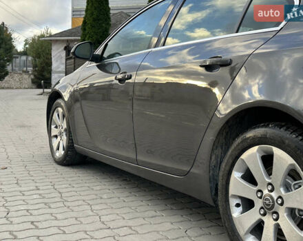 Серый Опель Инсигния, объемом двигателя 2 л и пробегом 114 тыс. км за 9700 $, фото 6 на Automoto.ua