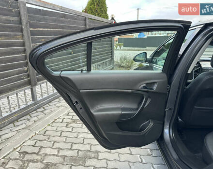 Серый Опель Инсигния, объемом двигателя 2 л и пробегом 114 тыс. км за 9700 $, фото 40 на Automoto.ua