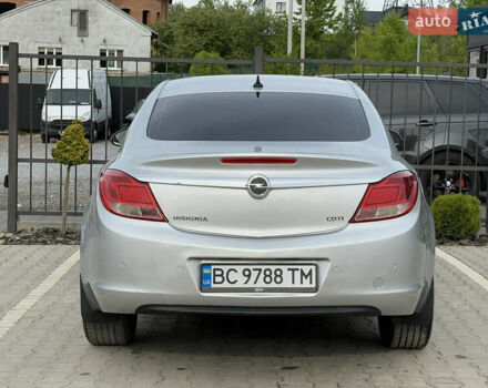 Сірий Опель Інсігнія, об'ємом двигуна 1.96 л та пробігом 200 тис. км за 7800 $, фото 7 на Automoto.ua