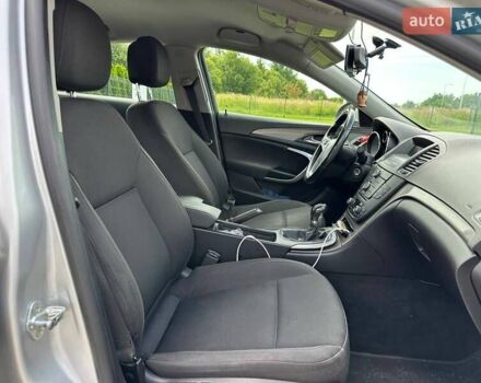 Опель Инсигния 2012 в Львове на Automoto.ua Серый Опель Инсигния, объемом двигателя 1.96 л и пробегом 246 тыс. км за 7600 $, фото 11 на Automoto.ua