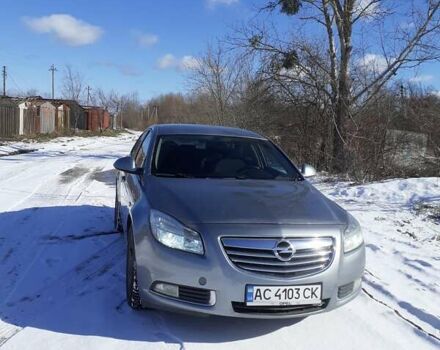 Сірий Опель Інсігнія, об'ємом двигуна 2 л та пробігом 210 тис. км за 9500 $, фото 2 на Automoto.ua