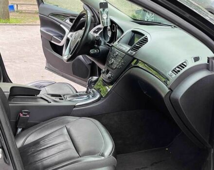 Серый Опель Инсигния, объемом двигателя 2.4 л и пробегом 165 тыс. км за 9500 $, фото 6 на Automoto.ua