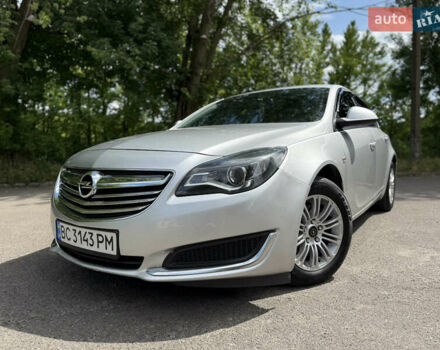 Серый Опель Инсигния, объемом двигателя 2 л и пробегом 241 тыс. км за 8300 $, фото 1 на Automoto.ua
