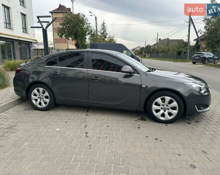 Серый Опель Инсигния, объемом двигателя 1.96 л и пробегом 211 тыс. км за 10200 $, фото 2 на Automoto.ua