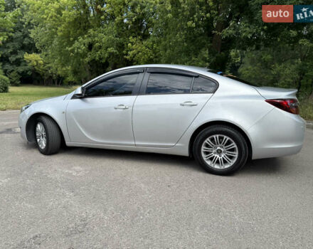 Серый Опель Инсигния, объемом двигателя 2 л и пробегом 241 тыс. км за 8300 $, фото 7 на Automoto.ua