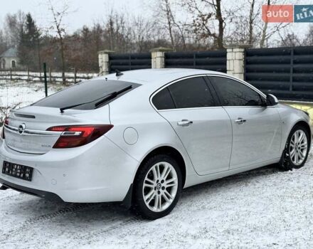 Серый Опель Инсигния, объемом двигателя 0 л и пробегом 235 тыс. км за 8999 $, фото 3 на Automoto.ua
