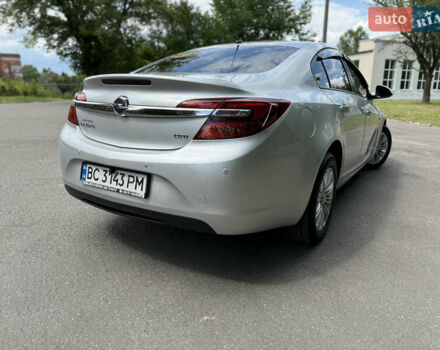 Серый Опель Инсигния, объемом двигателя 2 л и пробегом 241 тыс. км за 8300 $, фото 12 на Automoto.ua