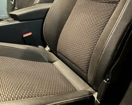 Сірий Опель Інсігнія, об'ємом двигуна 2 л та пробігом 99 тис. км за 11000 $, фото 12 на Automoto.ua