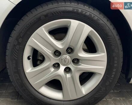 Серый Опель Инсигния, объемом двигателя 1.96 л и пробегом 225 тыс. км за 10500 $, фото 18 на Automoto.ua