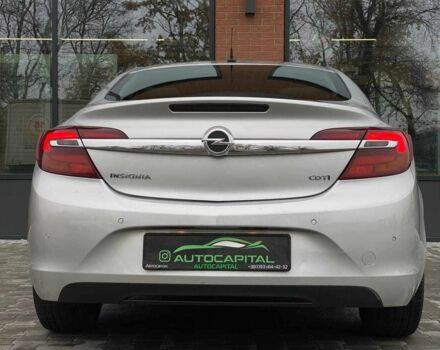 Серый Опель Инсигния, объемом двигателя 2 л и пробегом 225 тыс. км за 10500 $, фото 6 на Automoto.ua