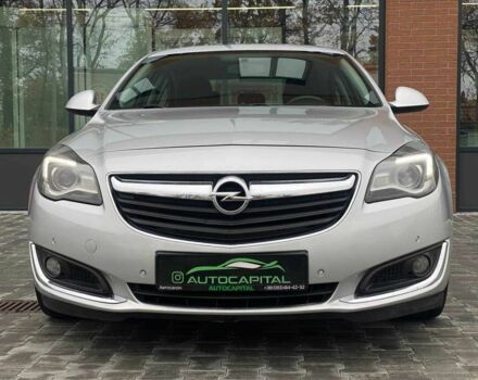 Серый Опель Инсигния, объемом двигателя 2 л и пробегом 225 тыс. км за 10500 $, фото 1 на Automoto.ua