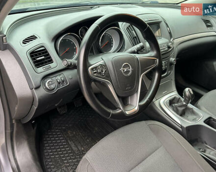 Серый Опель Инсигния, объемом двигателя 1.6 л и пробегом 155 тыс. км за 10100 $, фото 5 на Automoto.ua