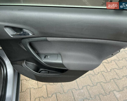 Серый Опель Инсигния, объемом двигателя 1.6 л и пробегом 155 тыс. км за 10300 $, фото 51 на Automoto.ua